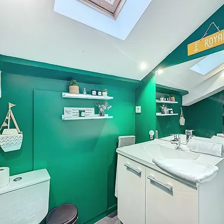 Avenue De La Republique - A شقة