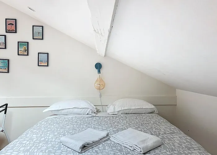 Avenue De La République - A Clermont-Ferrand